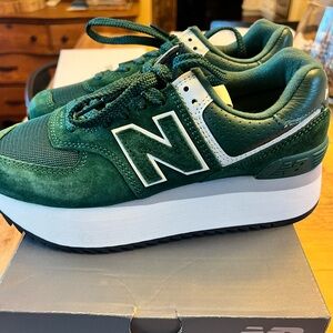 New Balance Forest Green Athletic Shoes